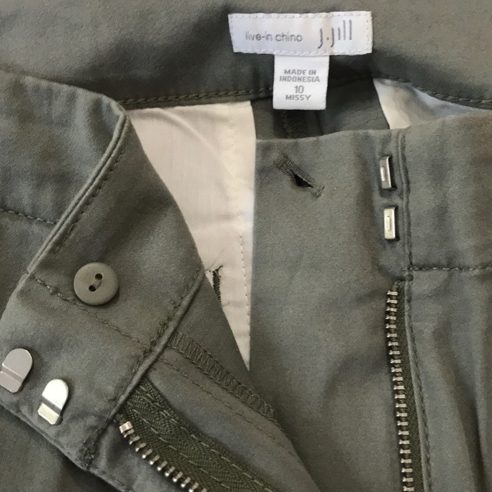Women’s chinos